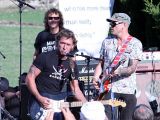 Peter Maffay rockt mit der einheimischen Band Hustlers